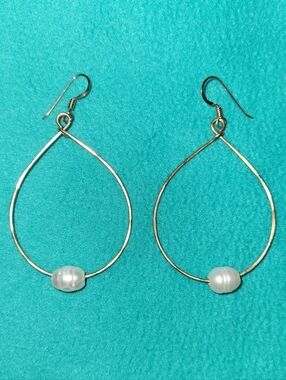 Fresh Water Pearls On Gold Wire